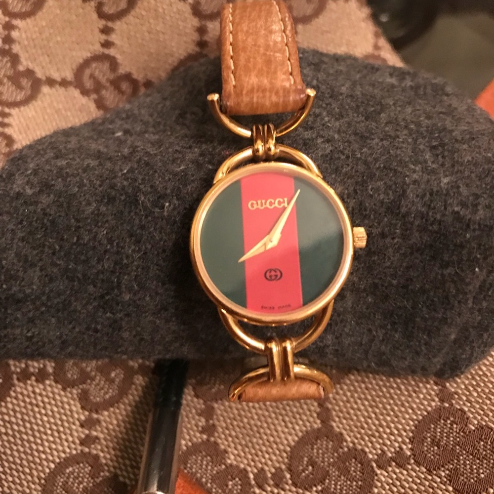 ✨ Vintage Gucci Watch ✨